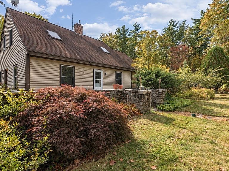 442 Royalston Road photo 1