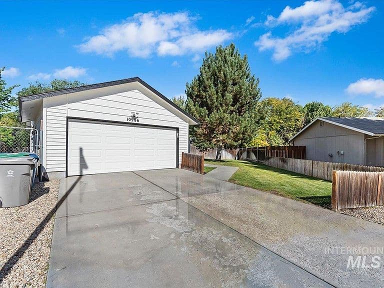 10986 W Wildrose Ct photo 2