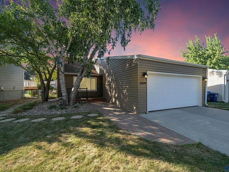 5404 W Chelsea Dr photo 1