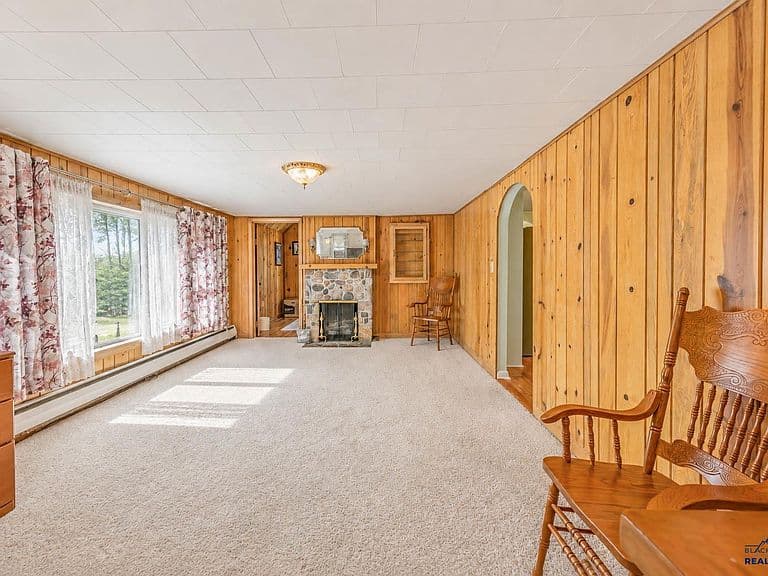 1919 Evergreen Dr photo 3