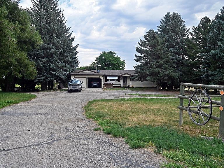 15 Pine Ln photo 3