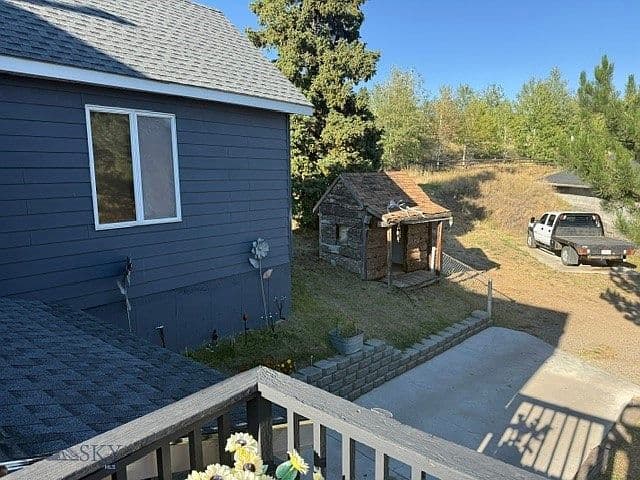1611 6th St photo 4