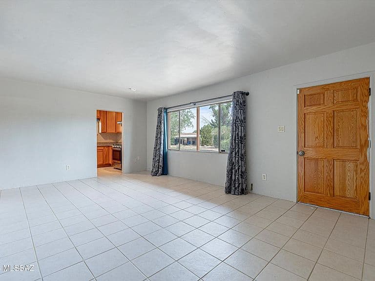 3958 E Louis Ln photo 5