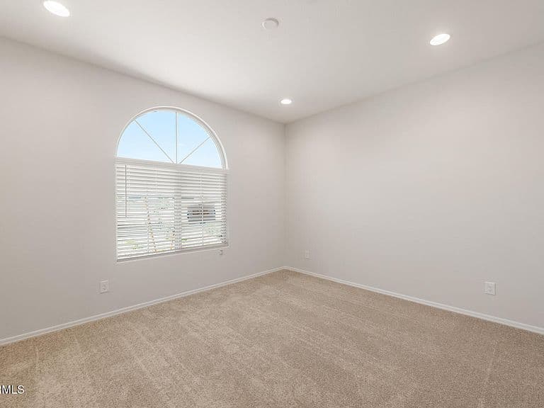 6723 W EBBETS Way photo 4
