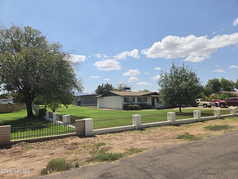 6633 W Ellis Drive photo 1