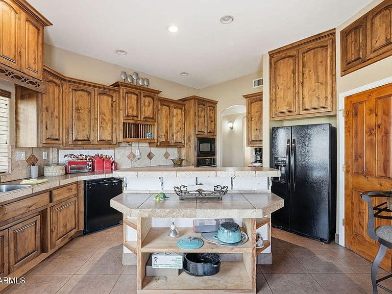 32025 W Marsh Rd photo 5