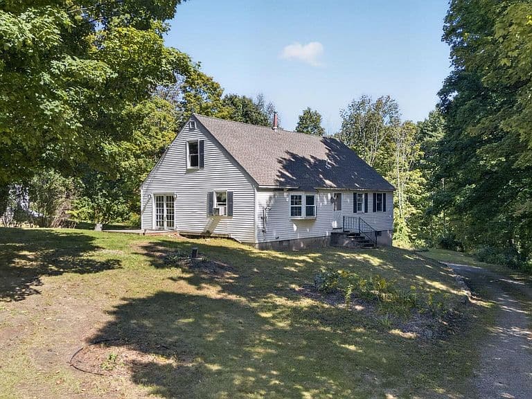 454 E Dunbarton Road photo 2