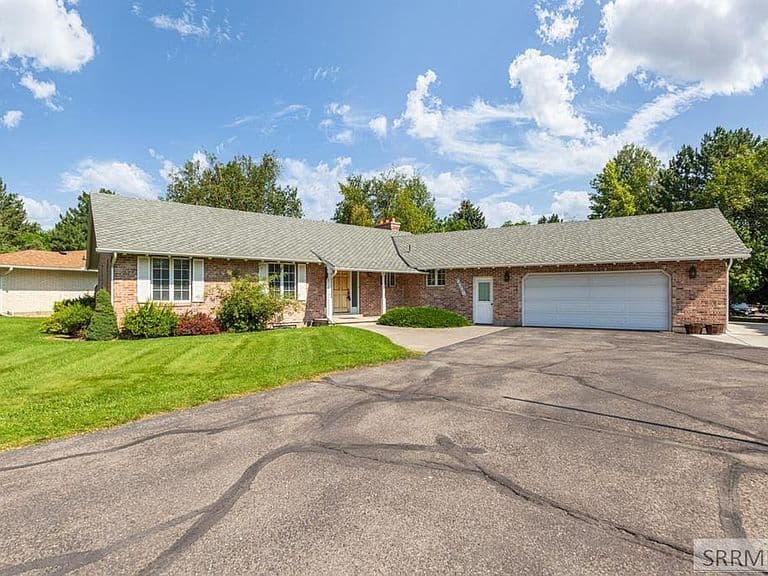 2770 Homestead Ln photo 1