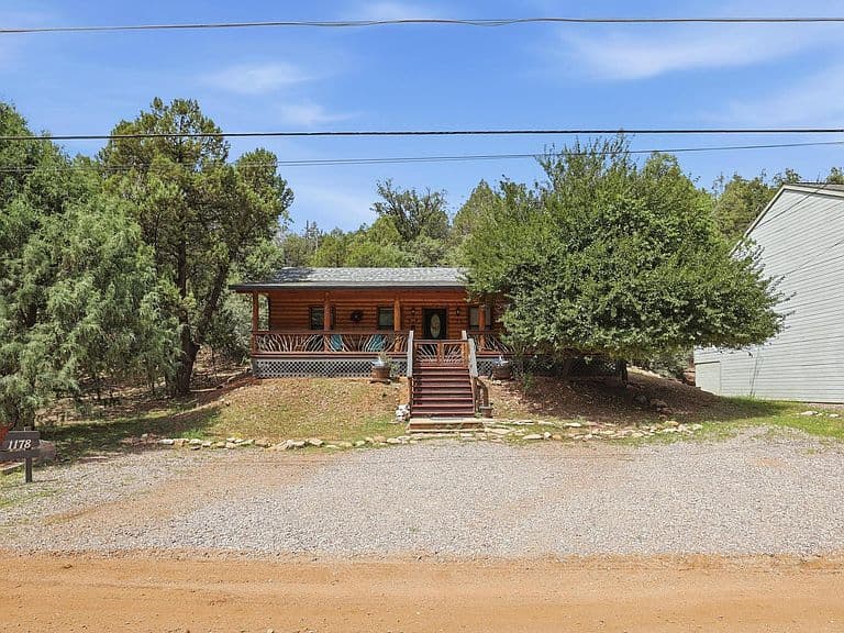 1178 W Paint Pony Dr photo 3