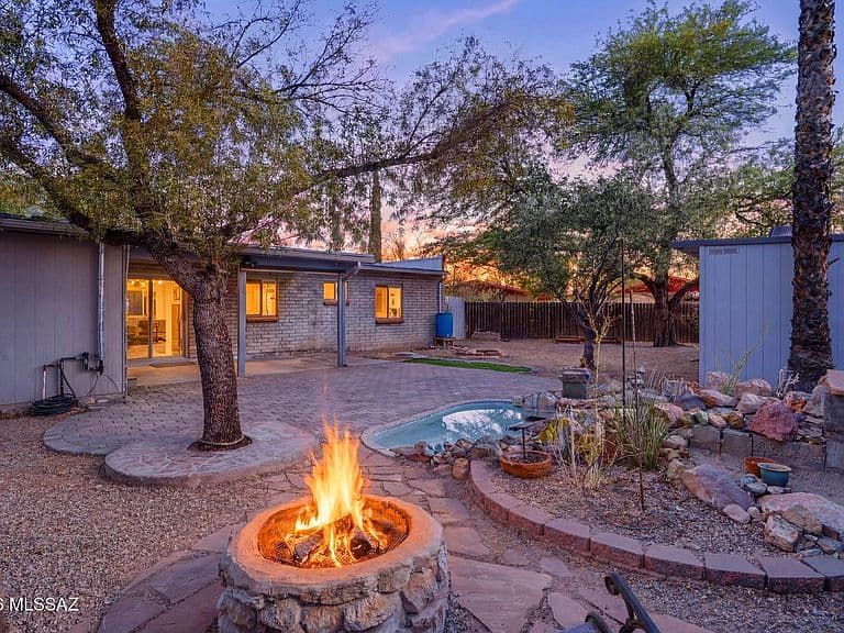 9221 N Macaw Pl photo 2