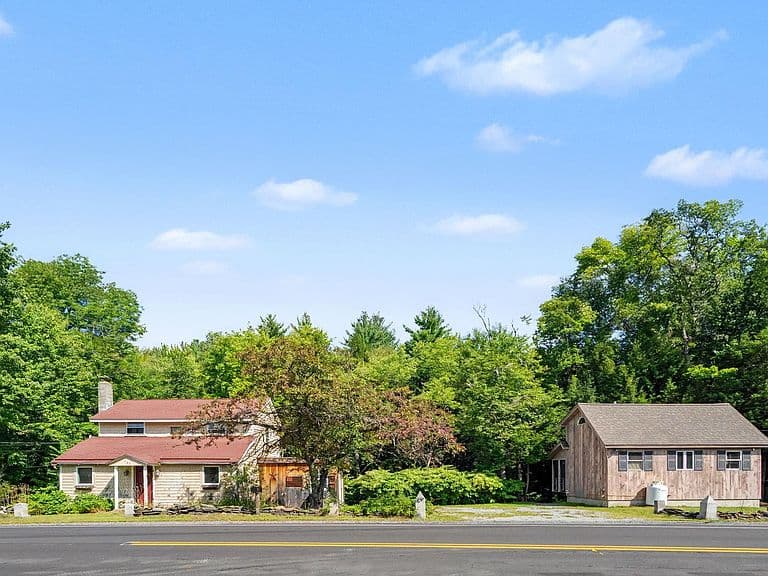 164 Bennington Road photo 1