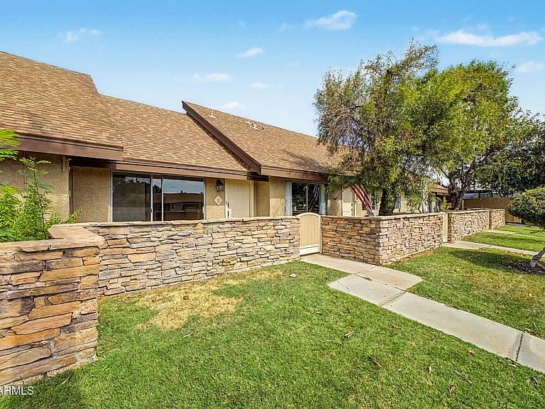 3807 N 30TH Street #3 photo 3