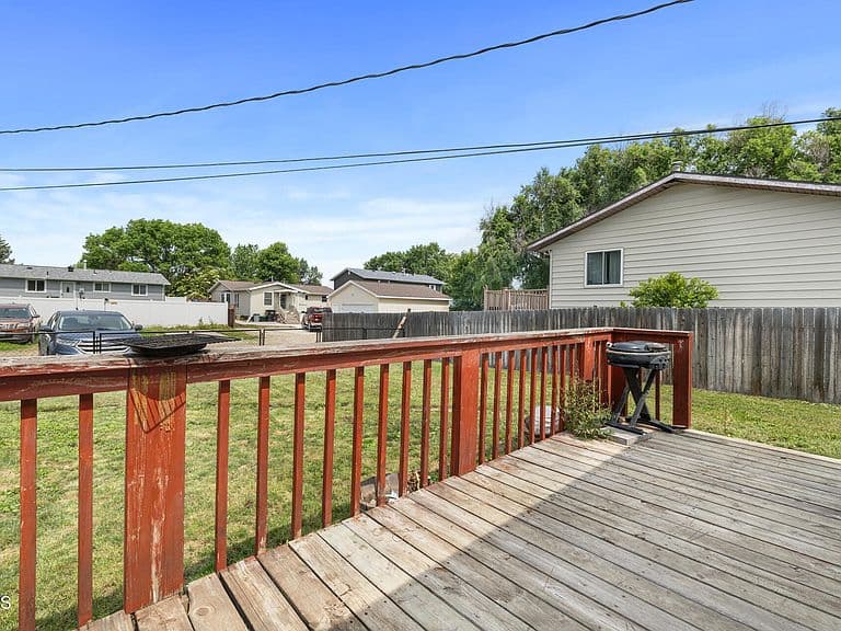 1925 8th Ave W photo 4