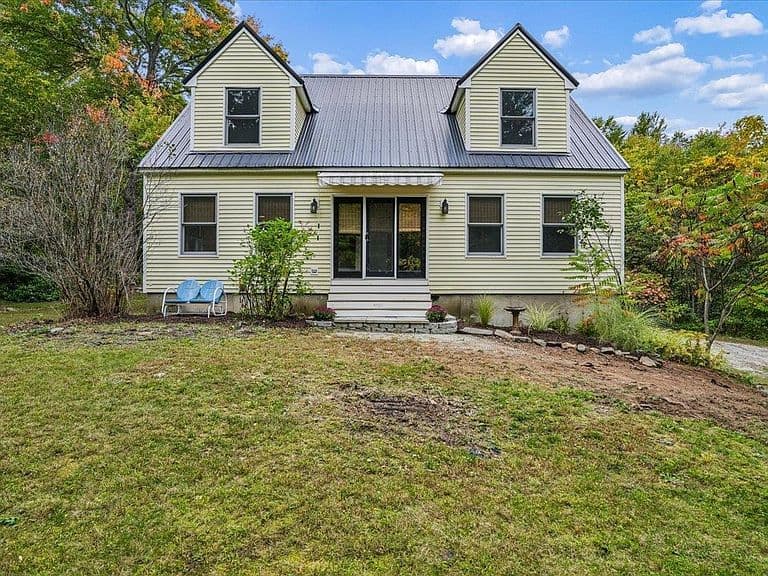 262 Collins Road photo 5