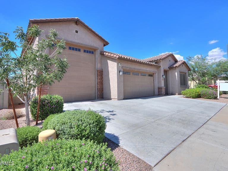 2519 N CASA GRANDE Avenue photo 4