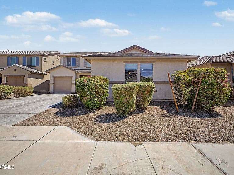 10555 W CROWN KING Road photo 1