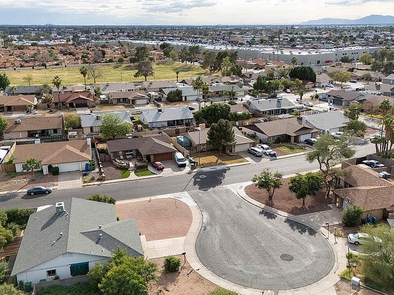 2148 E Emelita Ave photo 5