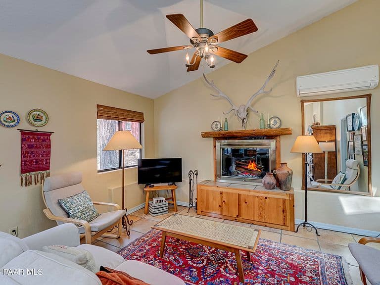 1366 W Mica Rd photo 4