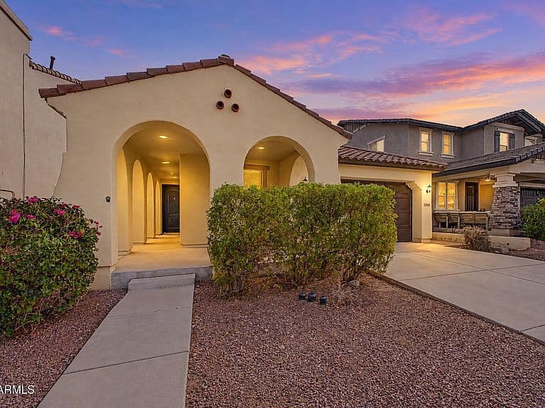 20869 W GLEN Street photo 2