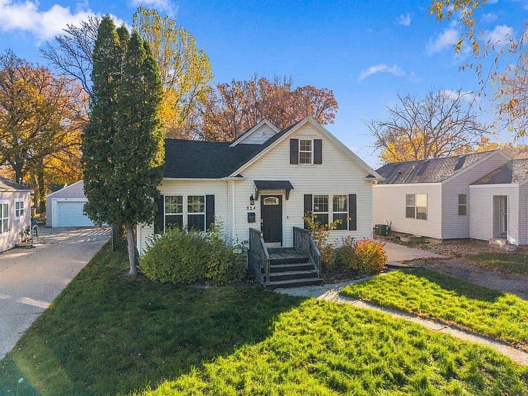 314 9th St NW photo 3
