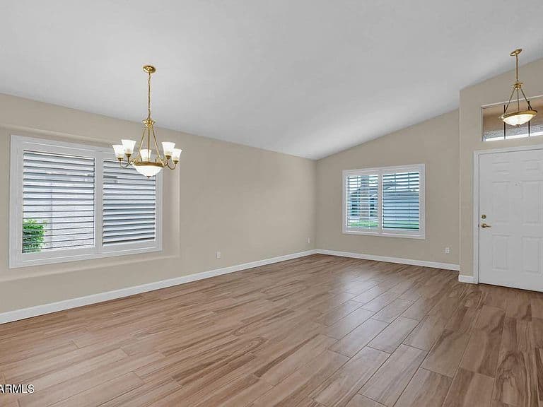 1440 E Gary Drive photo 3