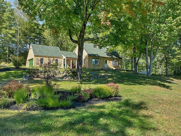 16 Fairway Heights Road photo 3