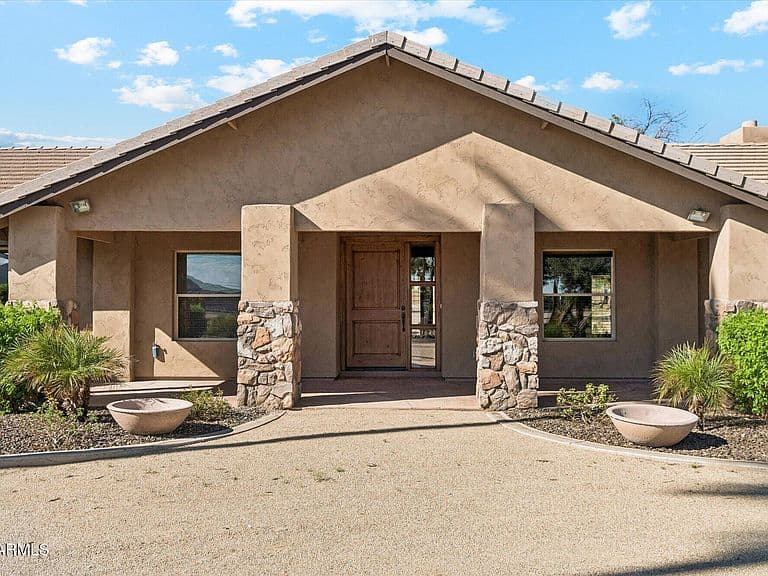 1440 W Irvine Road photo 4