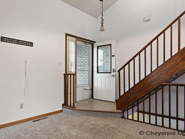5506 Liberty St photo 4