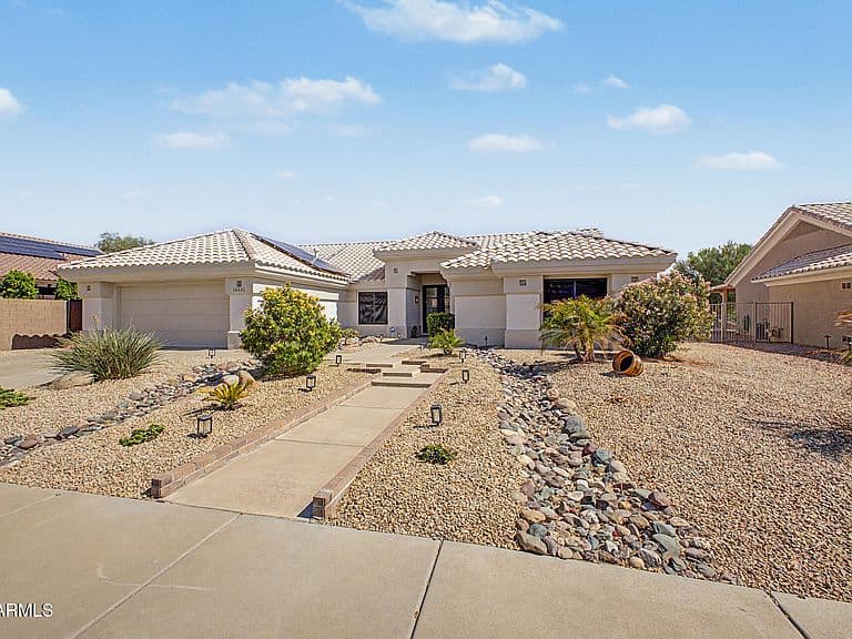 16131 W SENTINEL Drive photo 5