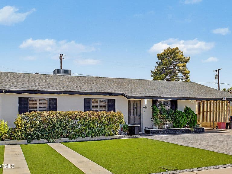 7543 E MCKINLEY Street photo 4