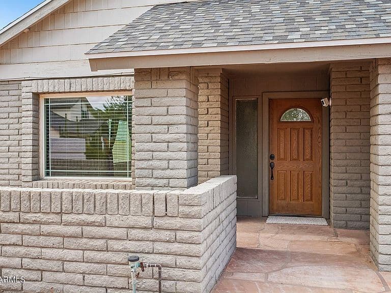 1564 W IRISADO Circle photo 3