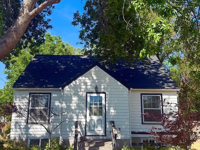 144 N 13th Ave photo 1
