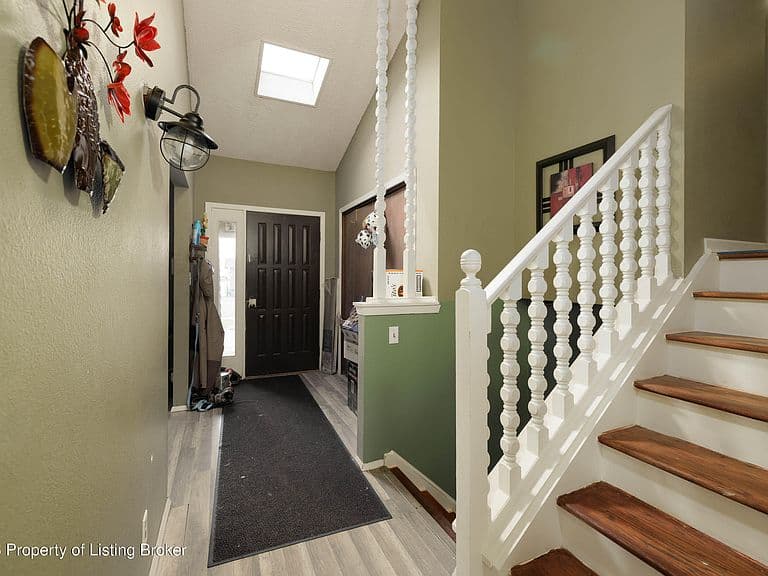 868 22nd St W photo 2