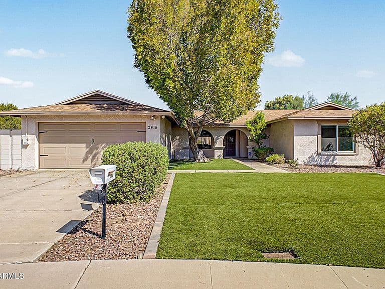 2415 W DAILEY Street photo 3