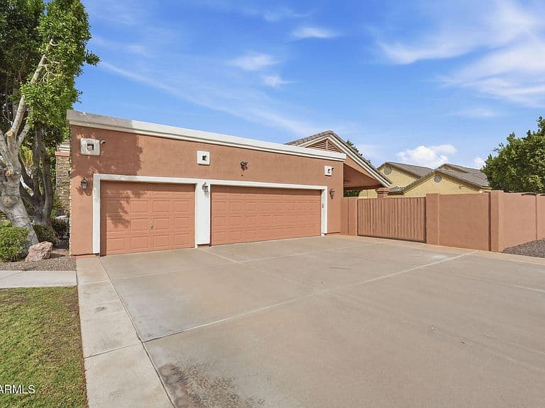 1736 E MALLORY Street photo 4
