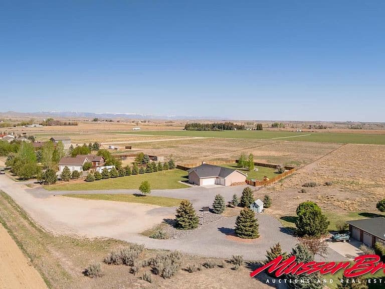 31 Iron Creek Drive photo 4