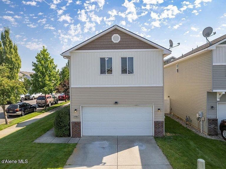 7786 N Chauncy Ct photo 2