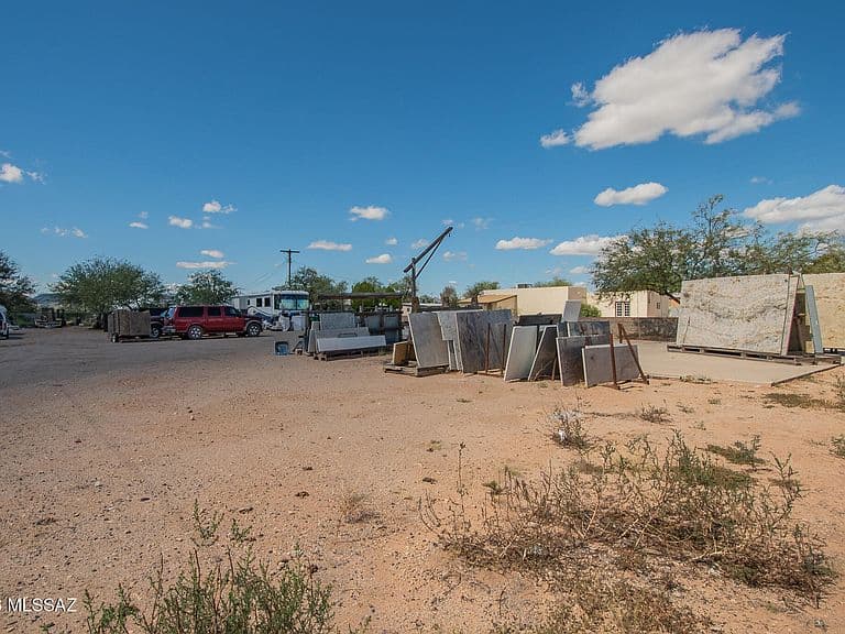 8840 S Nogales Hwy photo 4