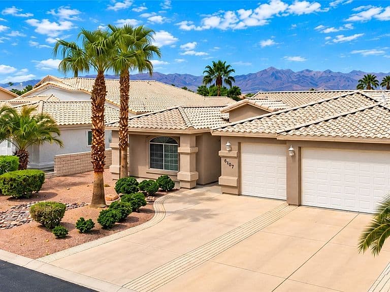 6107 S Los Lagos Circle photo 1