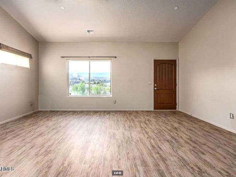 661 SHADOW CANYON Drive photo 2