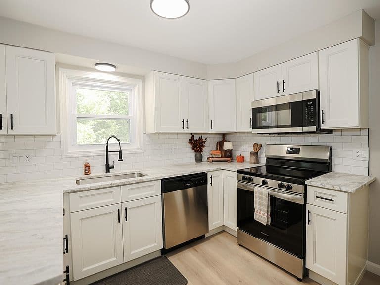 33 Baboosic Lake Road photo 4