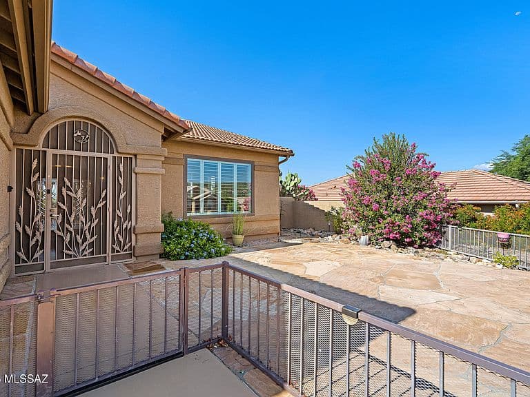 65741 E Rocky Path Dr photo 3