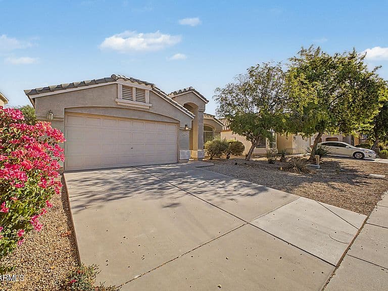 40367 W ROBBINS Drive photo 4