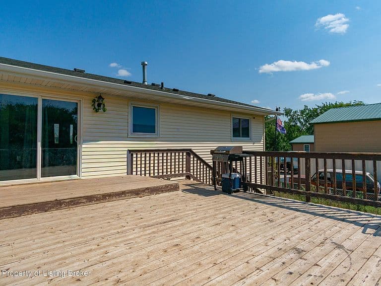 386 2nd Ave SW photo 5