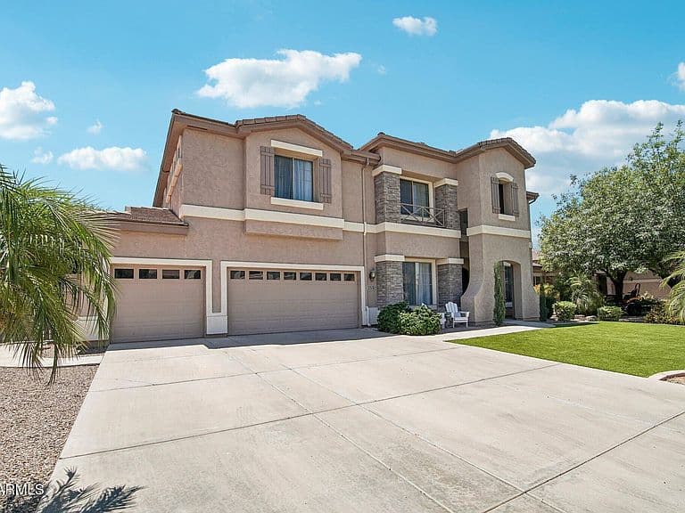 359 E Frances Lane photo 2