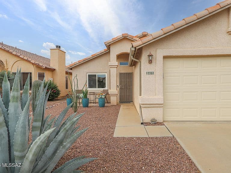 2353 W Silverbell Oasis Way photo 3