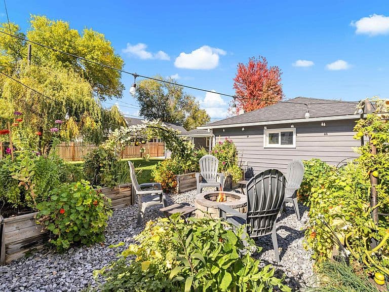 2845 W Palouse St photo 2