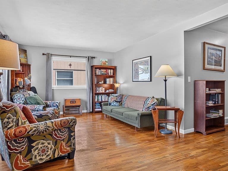 3317 W Saint Cloud St photo 5