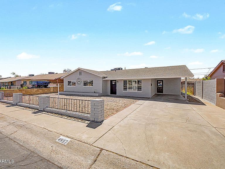 4937 W SIERRA VISTA Drive photo 3