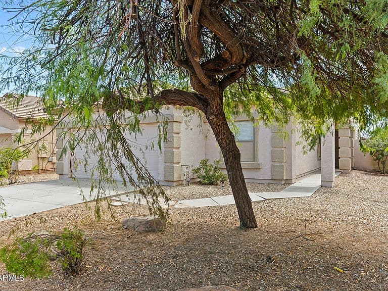 9921 W CHIPMAN Road photo 3